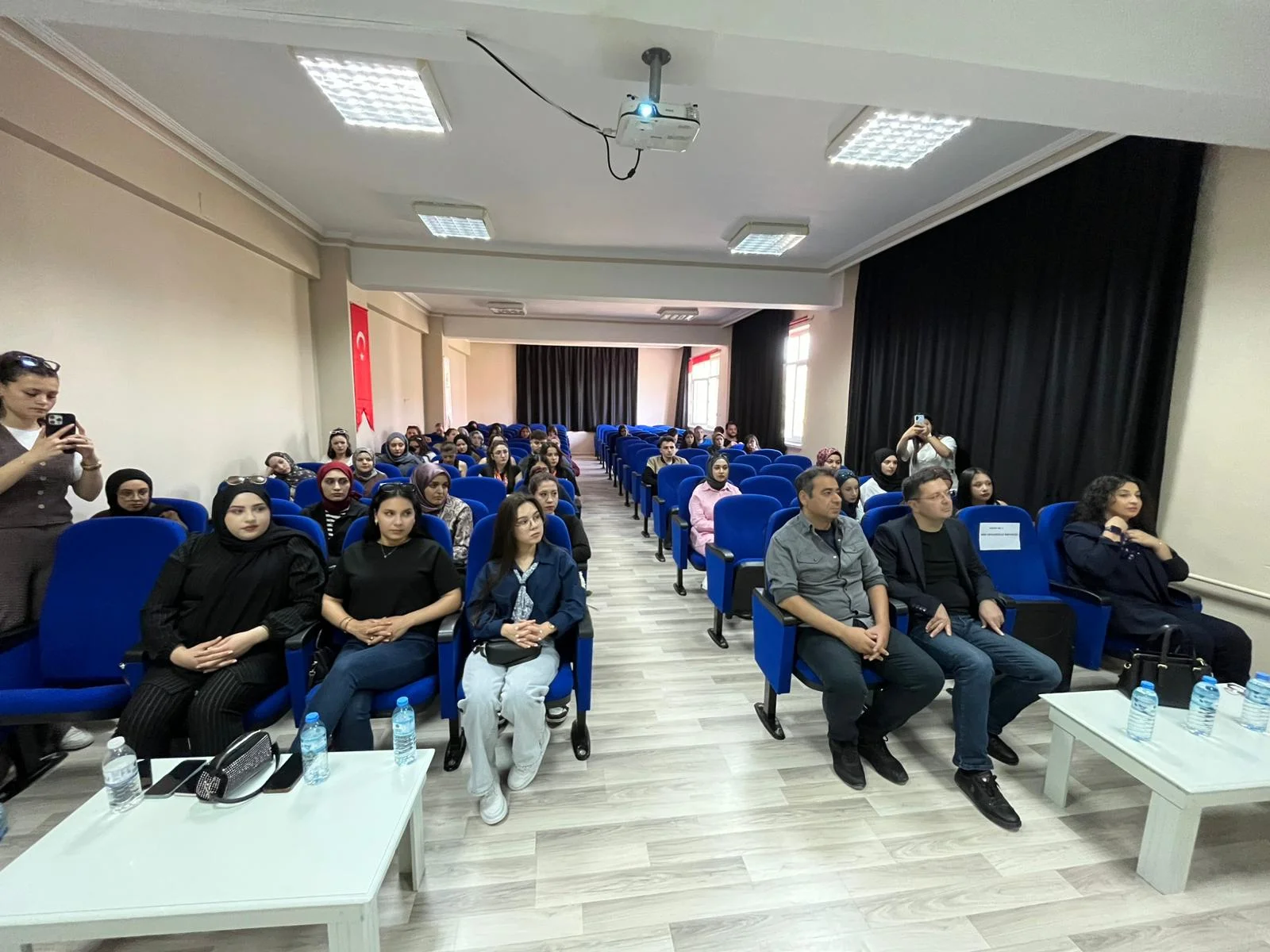 Akran Zorbalığı Konferansı